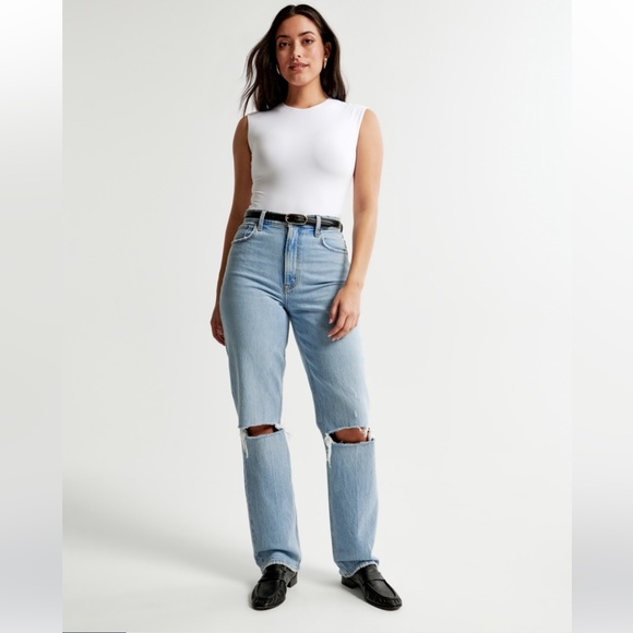Curve Love Ultra High Rise 90s Straight Leg Jeans - Picture 1 of 9